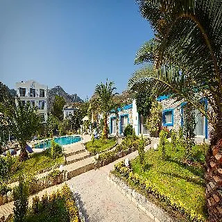 Fi Light Solto Boutique فندق السليمية