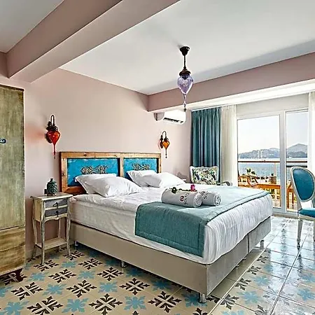 Hotel Fi Light Solto Boutique 4*